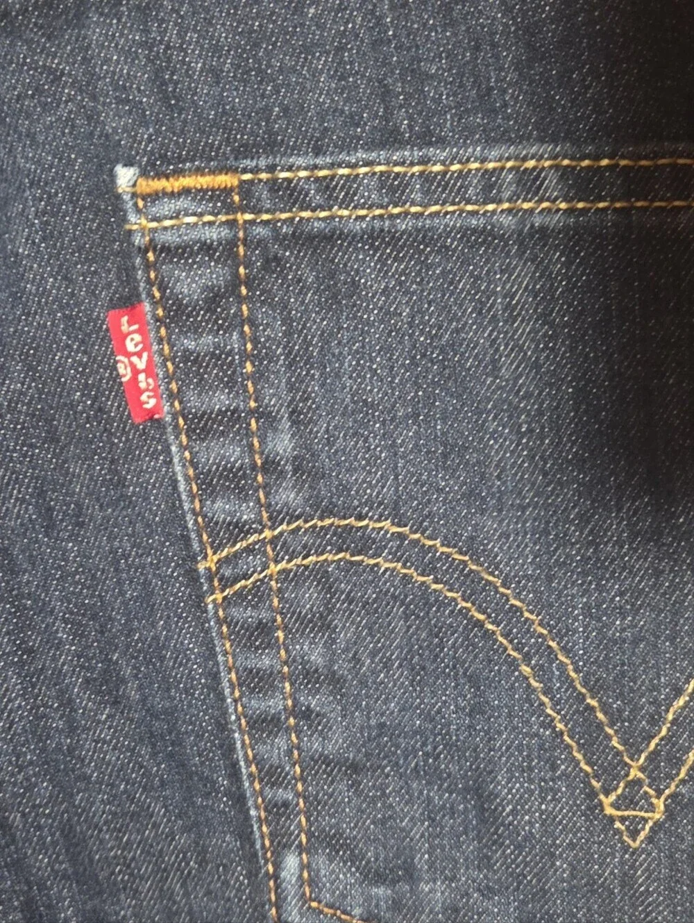 Vintage Y2K Levis 501 Batwing Tag Button Fly Blue Jeans Size 32x30